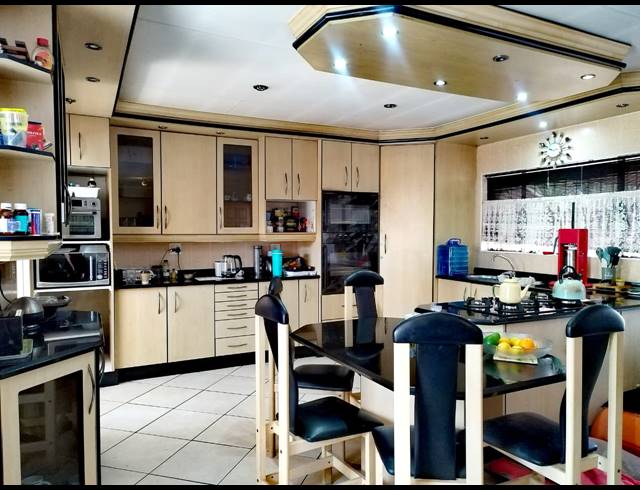 4 BEDROOM HOUSE FOR SALE IN BRACKENDOWNS